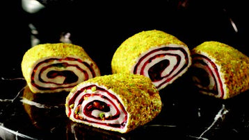 Premium PISTACHIO, MILK AND POMEGRANATE FLAVOR COVERED GREEN CAKE Turkish Delight -S136